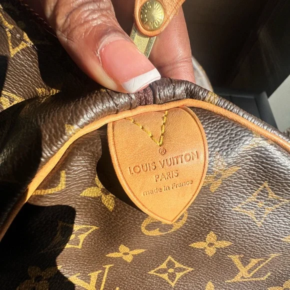 Louis Vuitton Monogram Brown Monogram Speedy 35..like new, dust bag and lock key - Picture 7 of 9